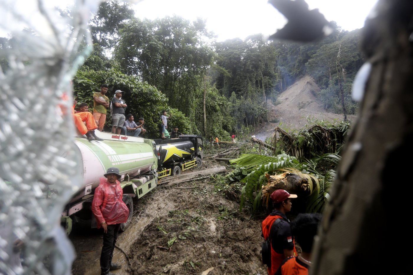 Landslide triggered by rain in Indonesia's Sumatra island kills at least 7 people | iNFOnews.ca Landslide triggered by rain in Indonesia's Sumatra island kills at least 7 people | iNFOnews.ca