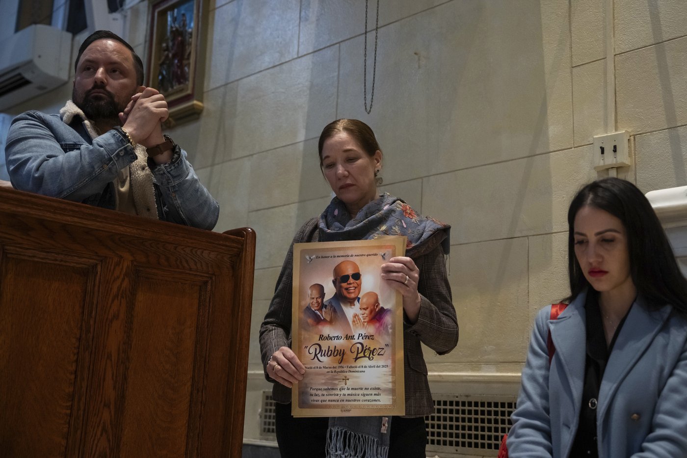 Mourners pay tribute to merengue icon Rubby Pérez, who died in the Dominican roof collapse | iNFOnews.ca Mourners pay tribute to merengue icon Rubby Pérez, who died in the Dominican roof collapse | iNFOnews.ca