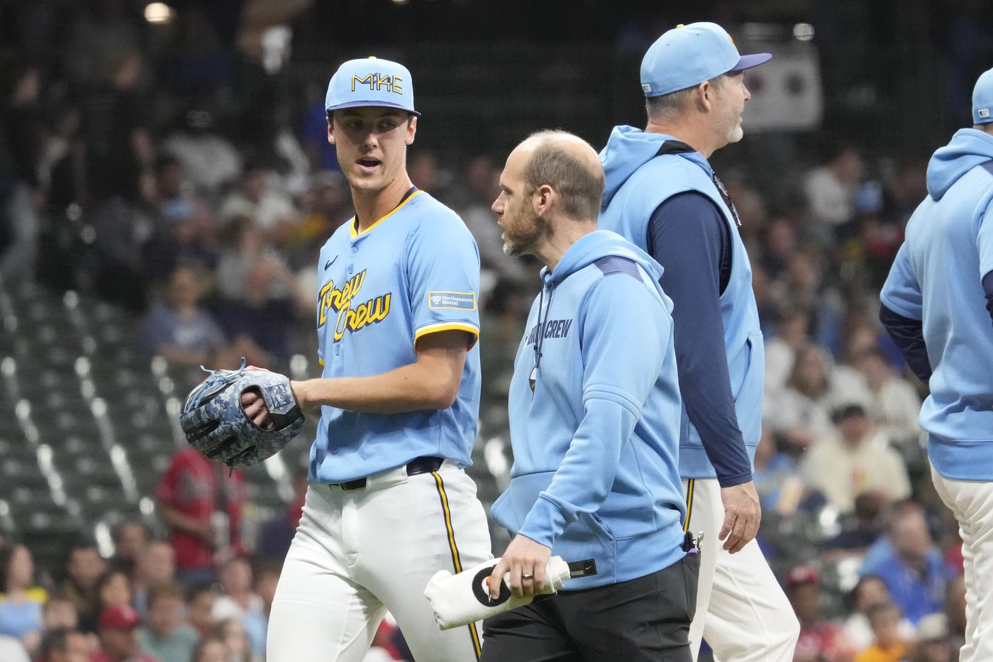 Misiorowski exits Brewers debut with leg cramps after holding Cardinals hitless for 5 innings | iNFOnews.ca Misiorowski exits Brewers debut with leg cramps after holding Cardinals hitless for 5 innings | iNFOnews.ca