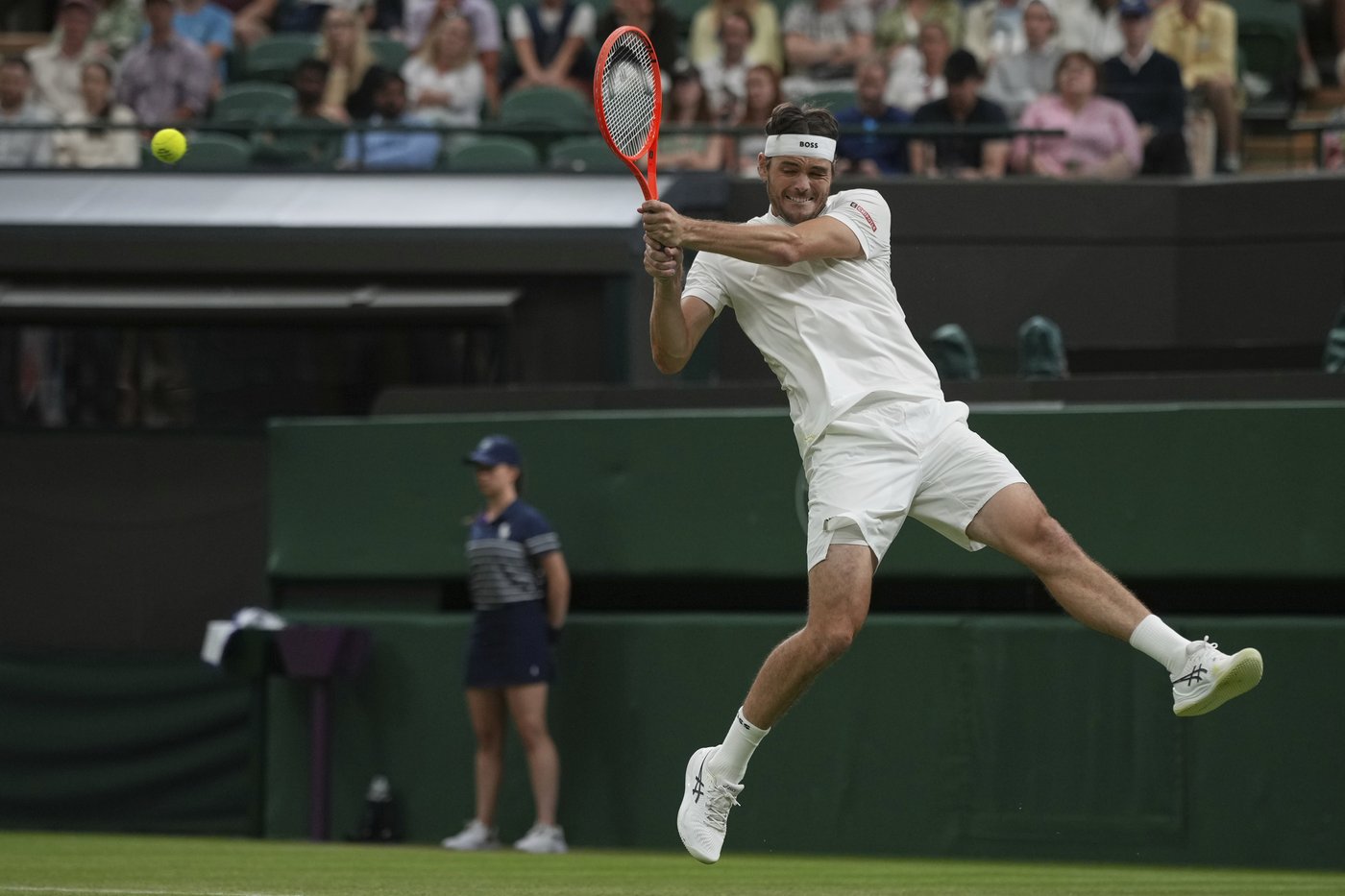 Taylor Fritz gets through another late-night five-setter to reach 3rd round at Wimbledon | iNFOnews.ca Taylor Fritz gets through another late-night five-setter to reach 3rd round at Wimbledon | iNFOnews.ca