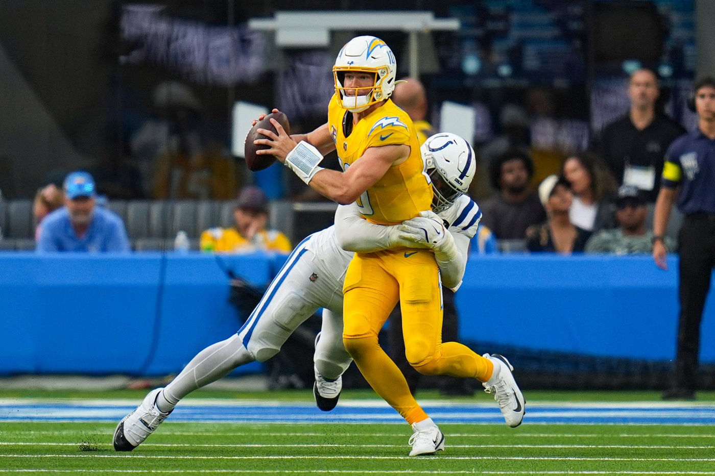 Chargers face Vikings on short week after slipping out of AFC West lead with 3rd loss in 4 games | iNFOnews.ca Chargers face Vikings on short week after slipping out of AFC West lead with 3rd loss in 4 games | iNFOnews.ca
