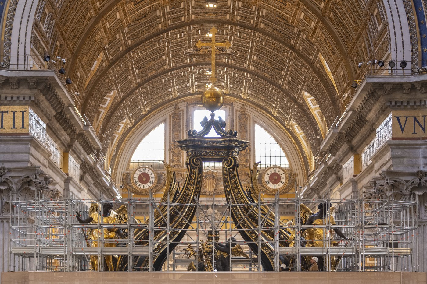 Restorers complete work on the canopy covering St. Peter's main altar ahead of the 2025 Jubilee | iNFOnews.ca