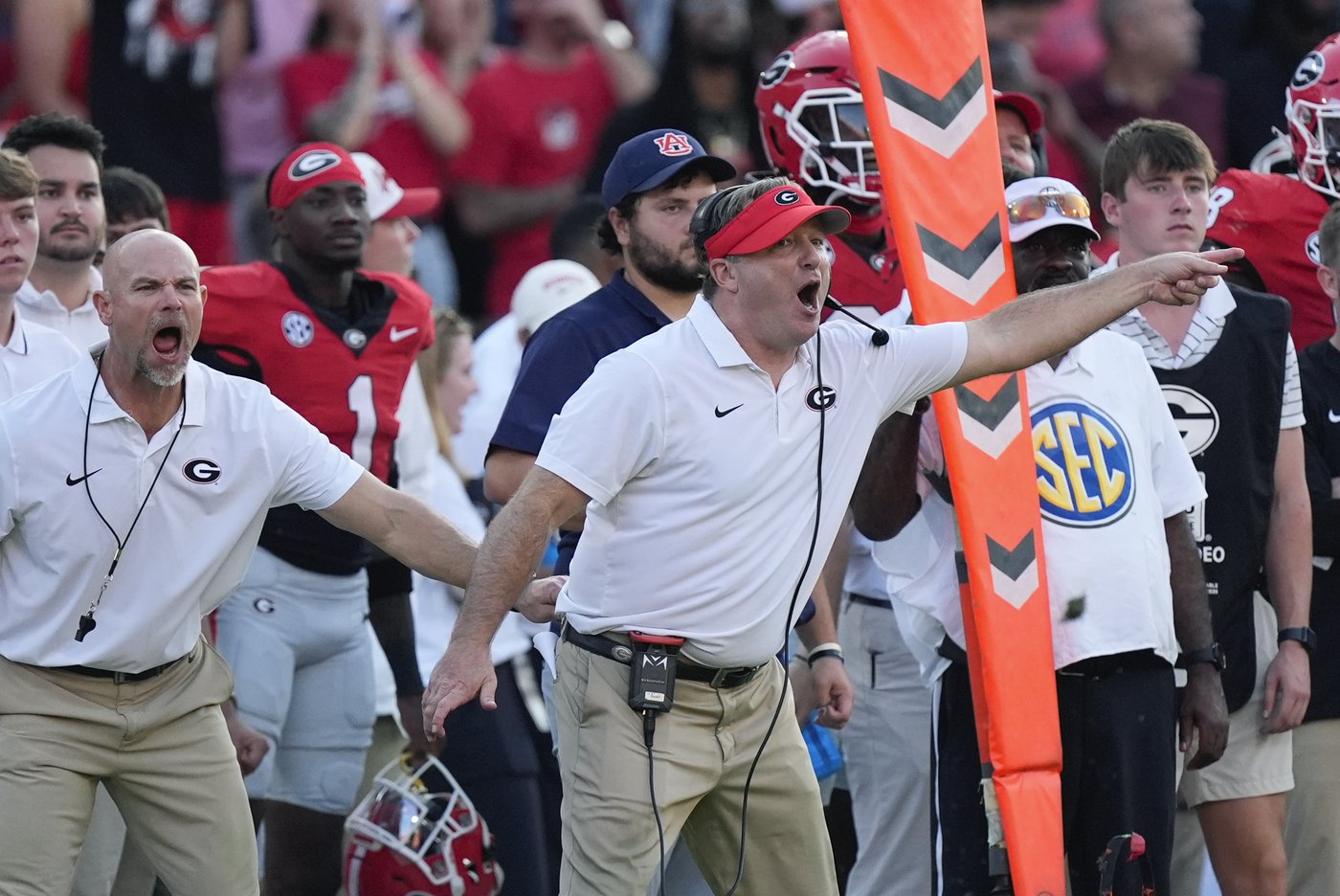 No. 1 Texas gets biggest SEC test yet vs. No. 5 Georgia, the team that started season on top | iNFOnews.ca No. 1 Texas gets biggest SEC test yet vs. No. 5 Georgia, the team that started season on top | iNFOnews.ca