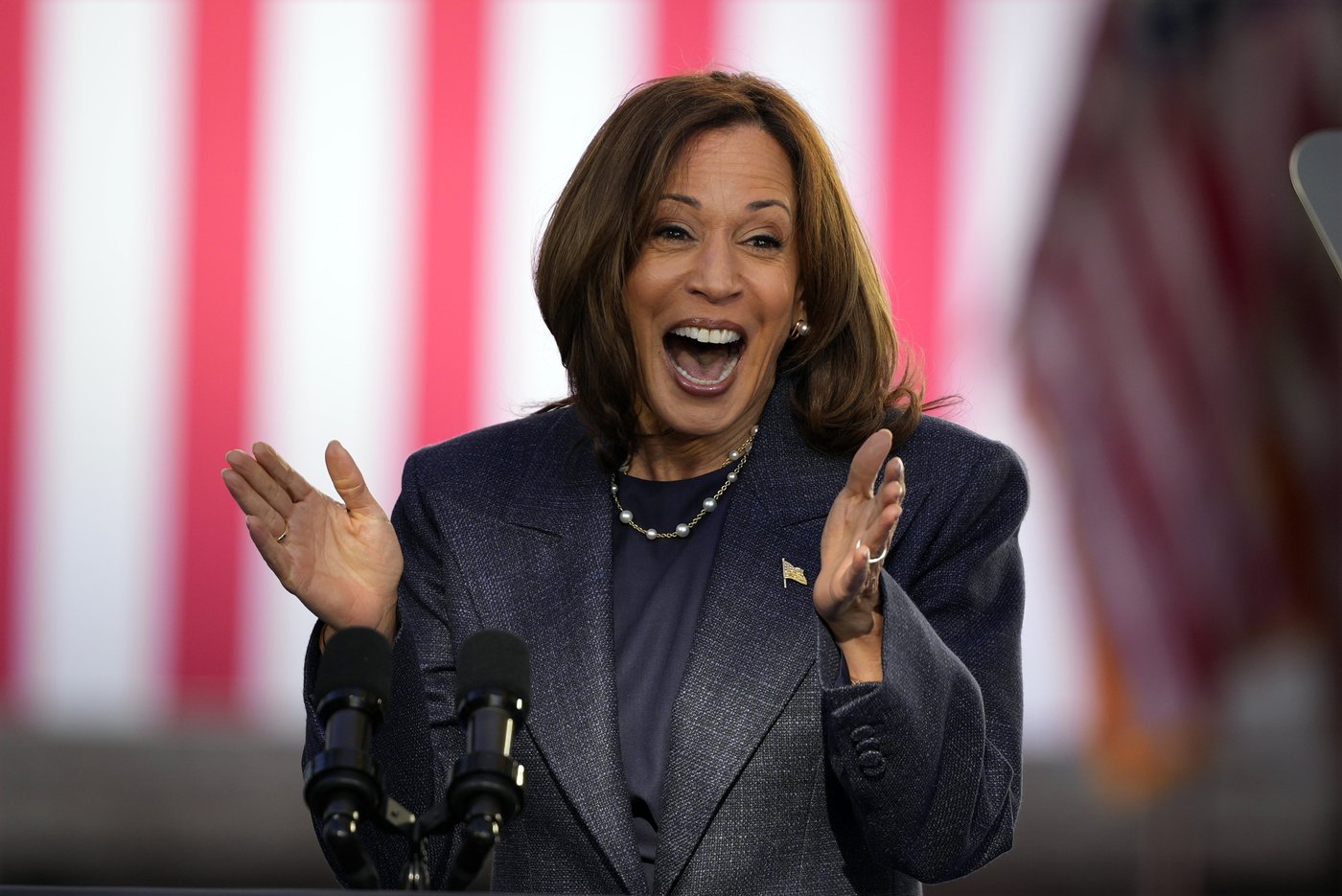 PHOTO COLLECTION: Election 2024 Campaign for President, October 16 | iNFOnews.ca