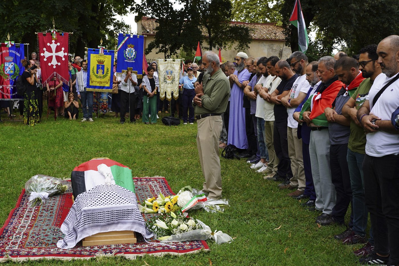 Israel's war conduct is condemned during Italian funeral for Palestinian woman evacuated from Gaza | iNFOnews.ca Israel's war conduct is condemned during Italian funeral for Palestinian woman evacuated from Gaza | iNFOnews.ca