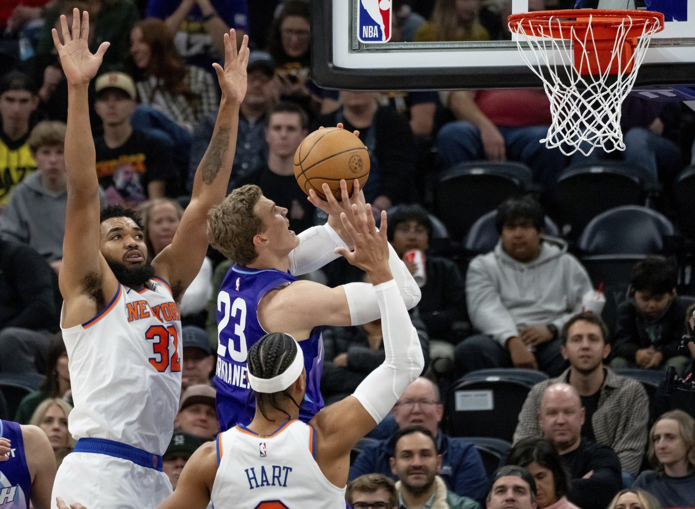 Markkanen scores 34 points and Sexton hits 4 4th-quarter 3s to help Jazz bury Knicks 121-106 | iNFOnews.ca