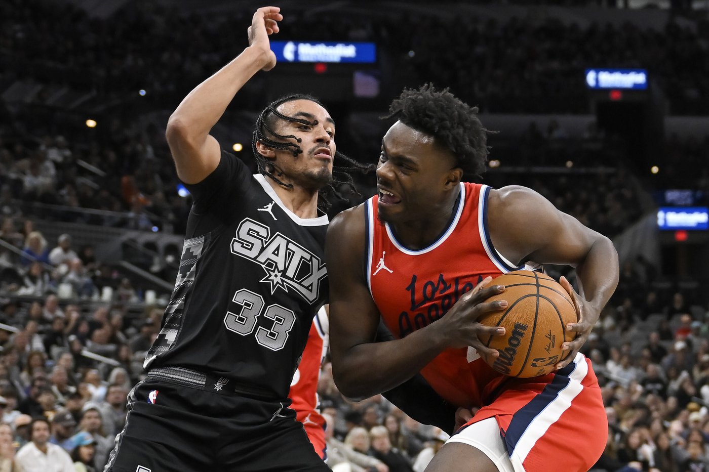 Spurs rout Clippers 122-86 behind 27 points from Wembanyama | iNFOnews.ca