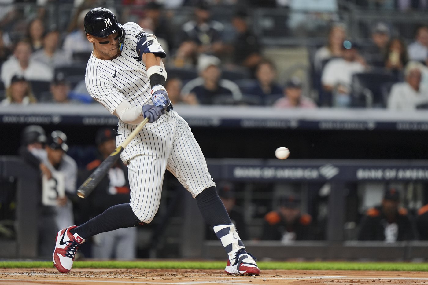 Aaron Judge hits 361st home run to tie Joe DiMaggio for 4th place in Yankees history | iNFOnews.ca