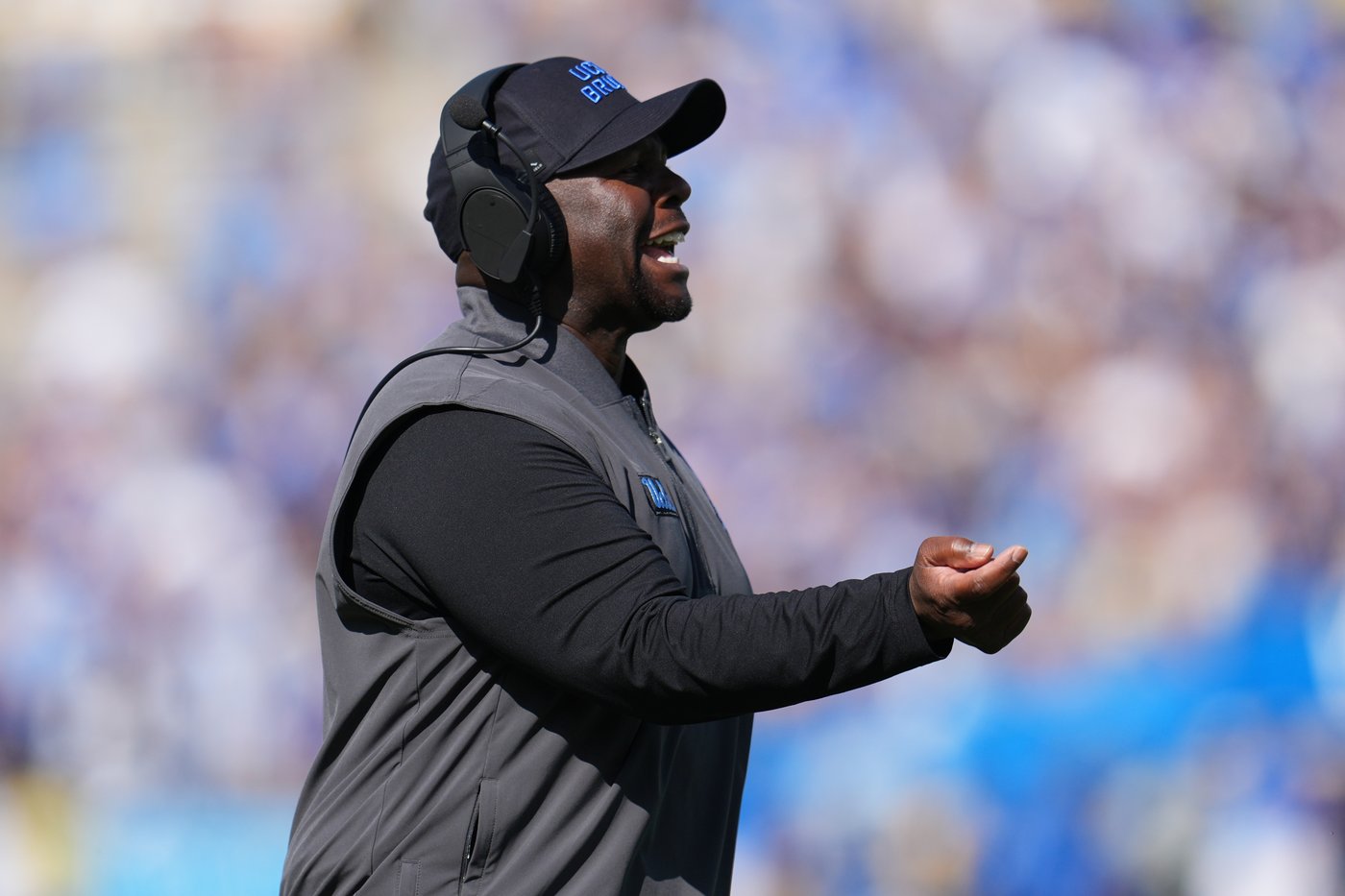 UCLA extends its turnaround, beating Maryland 20-17 with 3 late scoring drives led by Nico Iamaleava | iNFOnews.ca