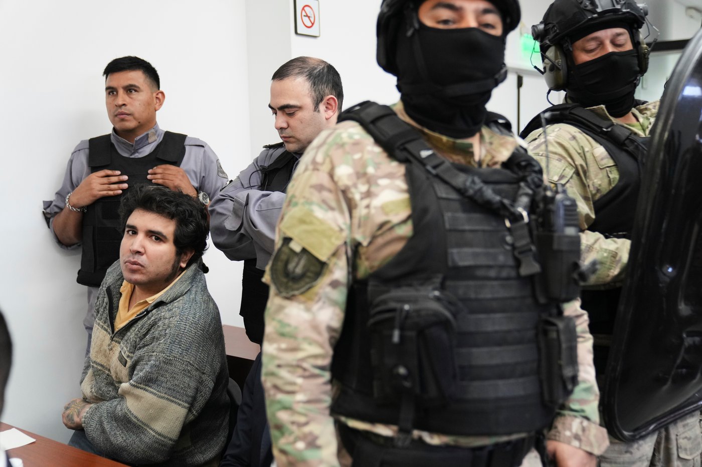 Argentine court sentences man to 10 years in prison for trying to shoot former President Fernández | iNFOnews.ca