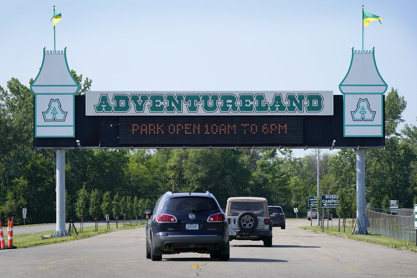 Iowa amusement park's former owner settles lawsuit over 11-year-old's drowning | iNFOnews.ca Iowa amusement park's former owner settles lawsuit over 11-year-old's drowning | iNFOnews.ca