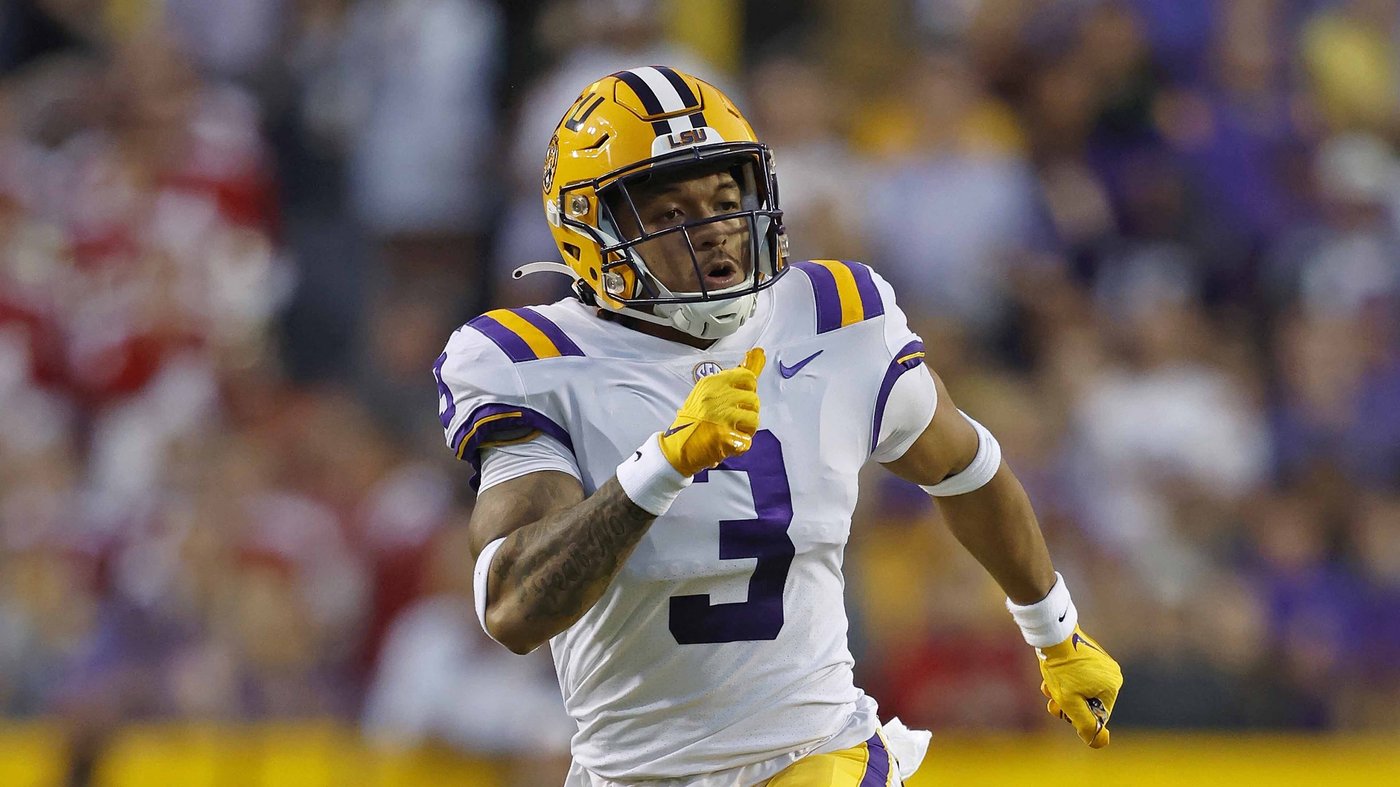 LSU coach Brian Kelly rebuts claims made by ex-safety Greg Brooks Jr.'s family this week | iNFOnews.ca