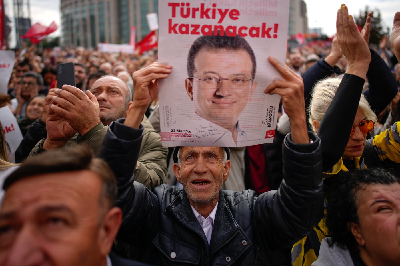 6 Turkish journalists summoned over reports on imprisoned opposition mayor | iNFOnews.ca