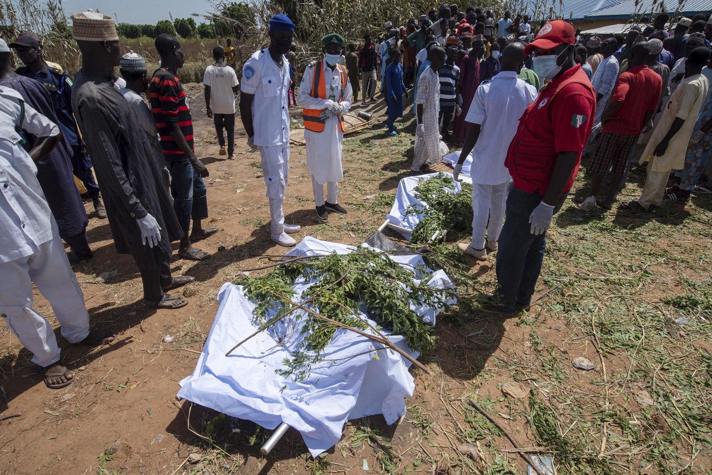 Gas tanker explosion kills more than 140 people and injures dozens more in Nigeria | iNFOnews.ca Gas tanker explosion kills more than 140 people and injures dozens more in Nigeria | iNFOnews.ca