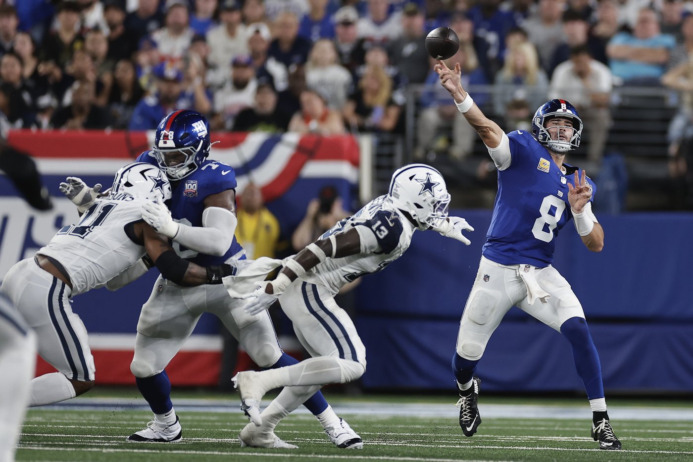 Dak Prescott throws 2 TD passes and Cowboys win 7th straight over Giants, 20-15 | iNFOnews.ca Dak Prescott throws 2 TD passes and Cowboys win 7th straight over Giants, 20-15 | iNFOnews.ca