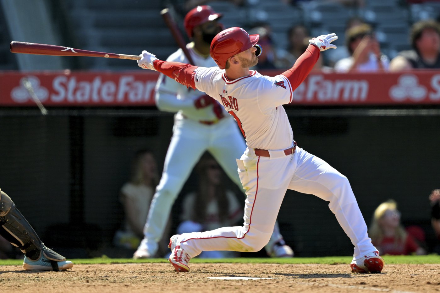 Taylor Ward hits 3-run homer in 9th to lift the Angels past the White Sox, 8-5 | iNFOnews.ca