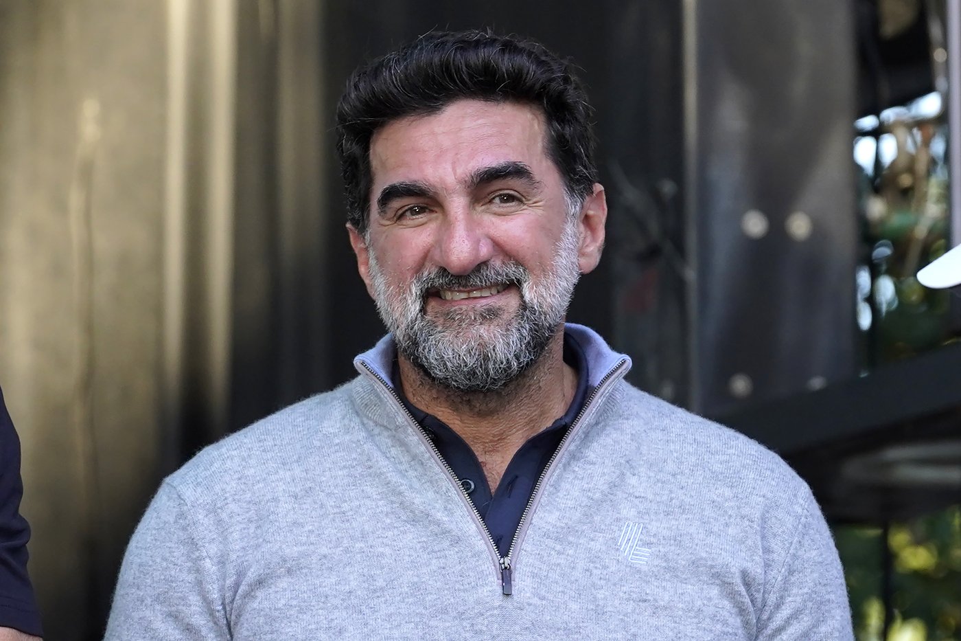 Trump thinks he can fix golf's mess. He starts by playing golf with PGA Tour commissioner | iNFOnews.ca