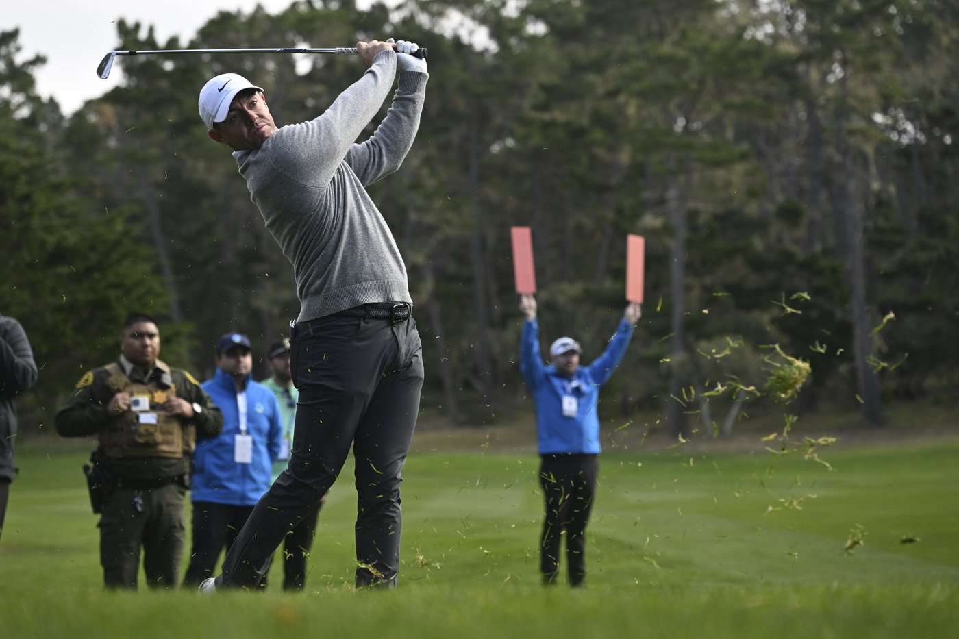 Rory McIlroy makes an ace at Spyglass Hill in his 1st PGA Tour event since September | iNFOnews.ca
