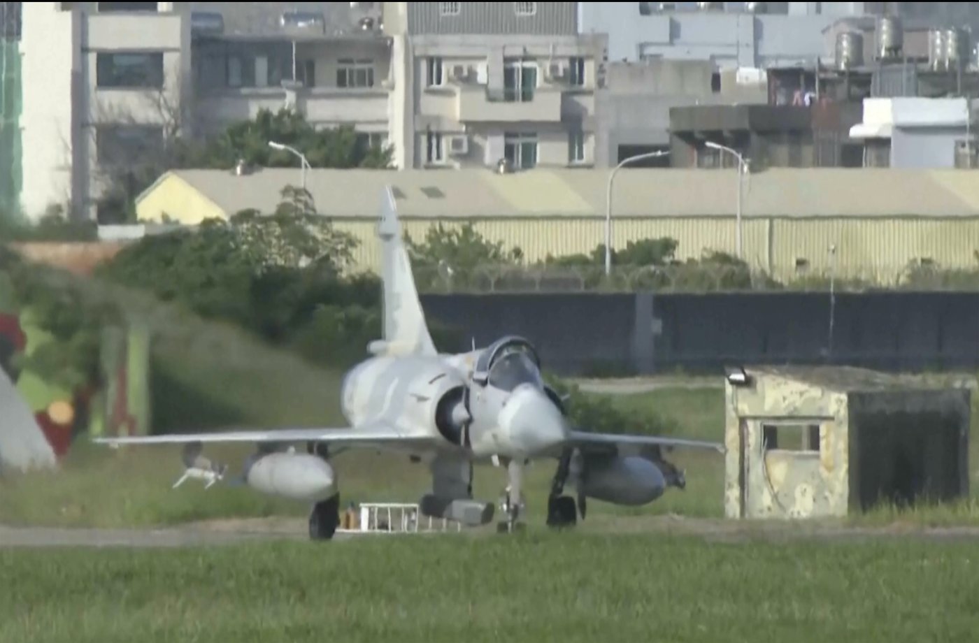 China deploys record 125 warplanes in large-scale military drill in warning to Taiwan | iNFOnews.ca China deploys record 125 warplanes in large-scale military drill in warning to Taiwan | iNFOnews.ca
