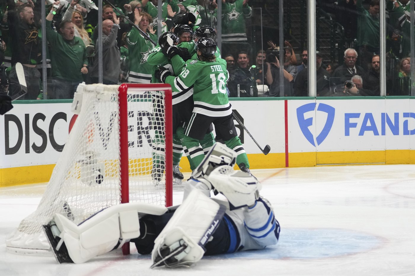 Road Woes: Jets still winless on road in playoffs after 5-2 loss to Stars in Game 3 | iNFOnews.ca Road Woes: Jets still winless on road in playoffs after 5-2 loss to Stars in Game 3 | iNFOnews.ca