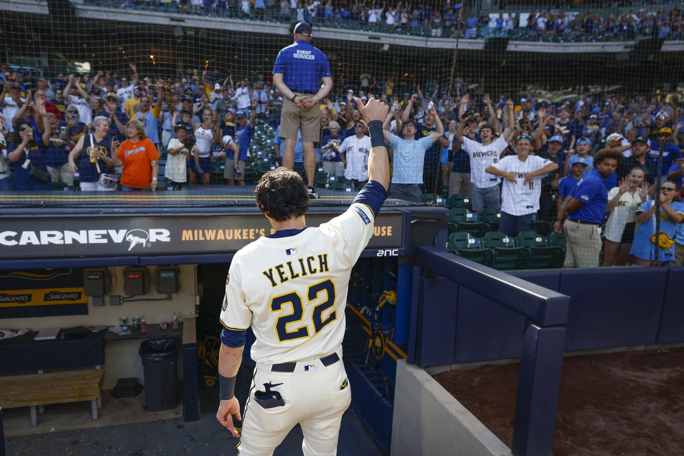 Brewers fans are hoping 'Uecker magic' will carry the team to a deep October run | iNFOnews.ca Brewers fans are hoping 'Uecker magic' will carry the team to a deep October run | iNFOnews.ca
