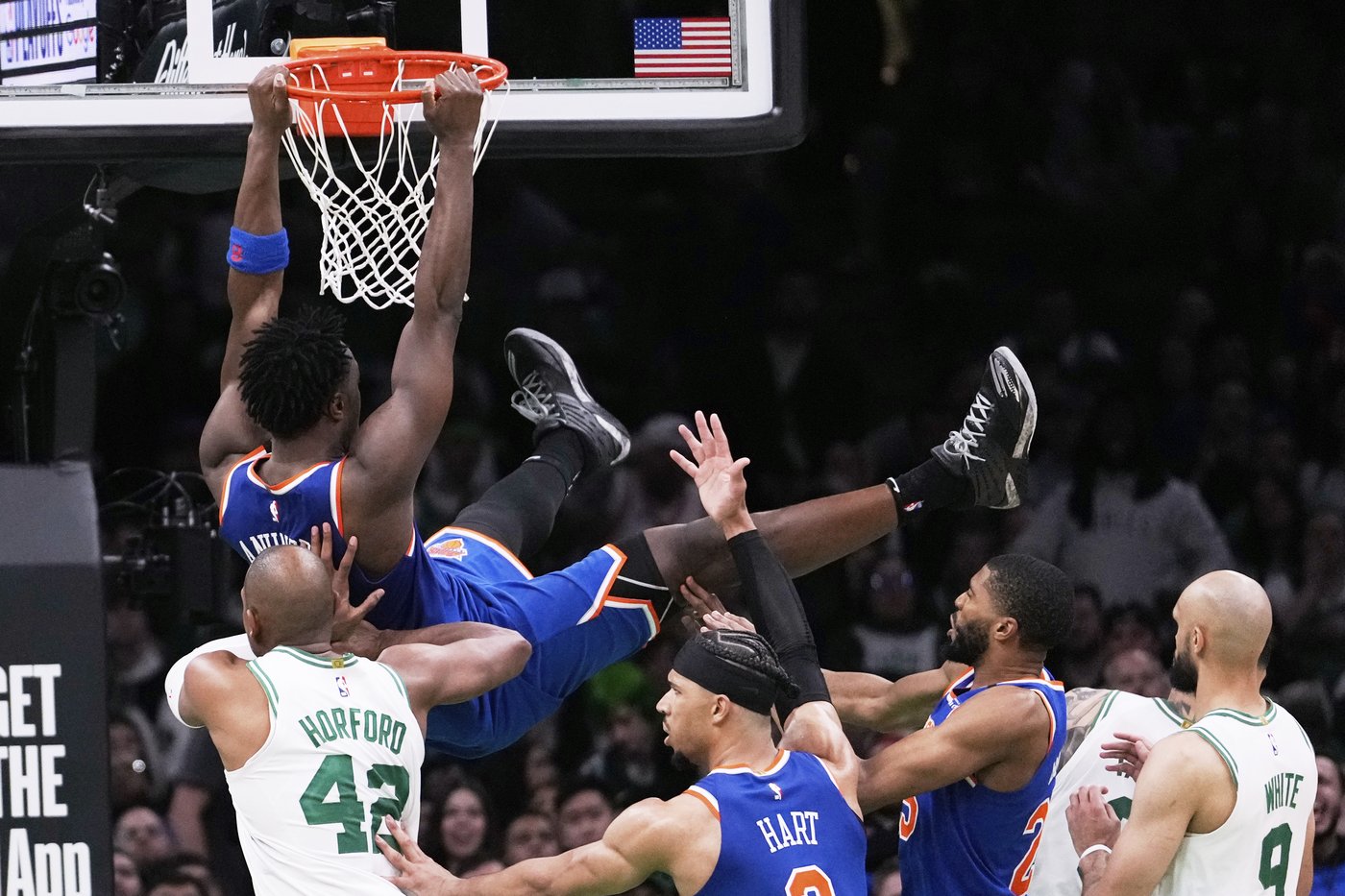 Knicks come from 20 down, beat Celtics 108-105 in OT as Bridges' steal preserves Game 1 win | iNFOnews.ca Knicks come from 20 down, beat Celtics 108-105 in OT as Bridges' steal preserves Game 1 win | iNFOnews.ca