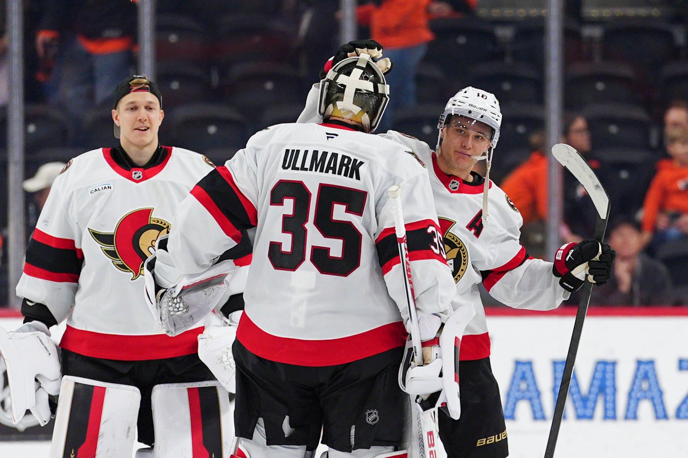 Tim Stutzle scores in overtime to give the Senators a 3-2 win over the Flyers | iNFOnews.ca Tim Stutzle scores in overtime to give the Senators a 3-2 win over the Flyers | iNFOnews.ca