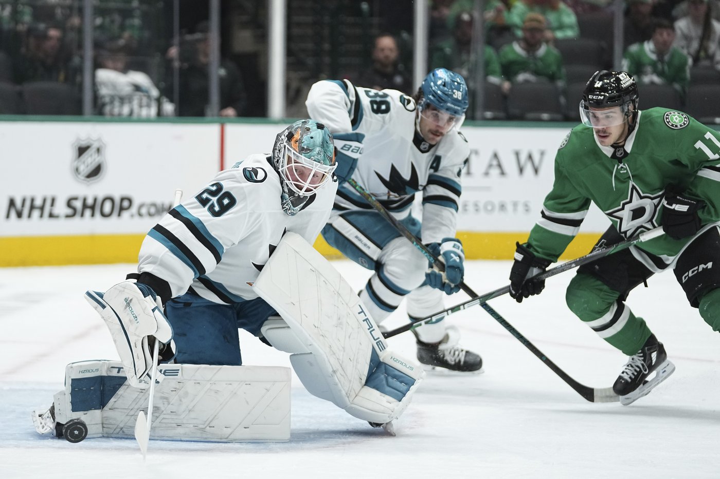 Robertson has goal and 2 assists to end scoring drought, helps Stars beat Sharks 5-2 | iNFOnews.ca Robertson has goal and 2 assists to end scoring drought, helps Stars beat Sharks 5-2 | iNFOnews.ca