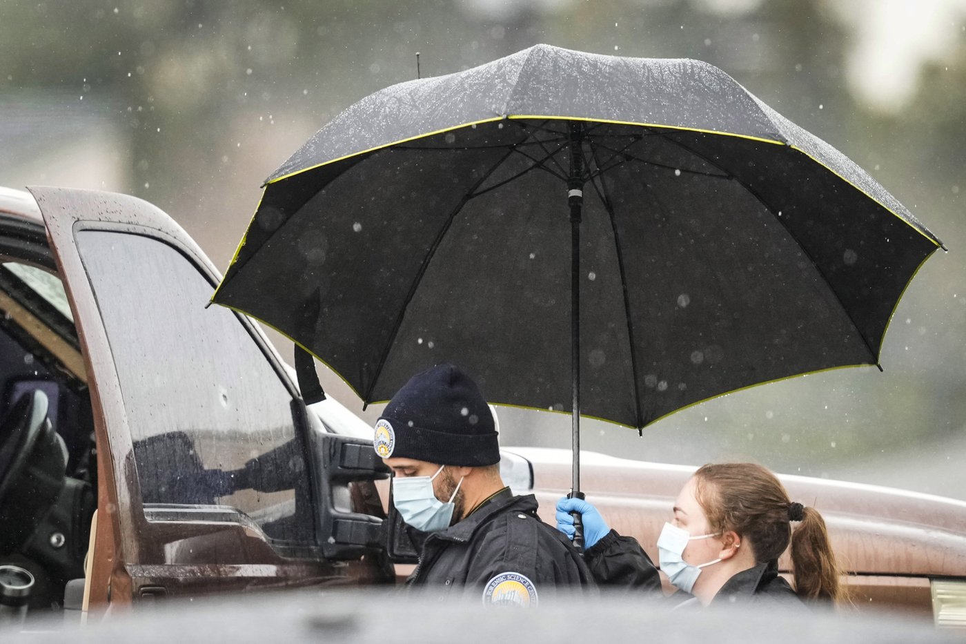 Search launched in Houston after sheriff's deputy fatally shot, authorities say | iNFOnews.ca Search launched in Houston after sheriff's deputy fatally shot, authorities say | iNFOnews.ca