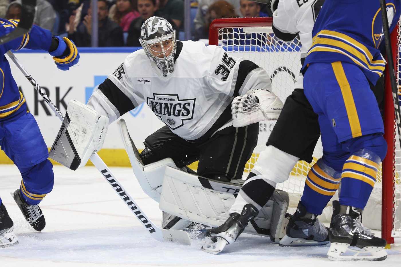 Anze Kopitar scores natural third-period hat trick to rally the Kings over the Sabres | iNFOnews.ca Anze Kopitar scores natural third-period hat trick to rally the Kings over the Sabres | iNFOnews.ca