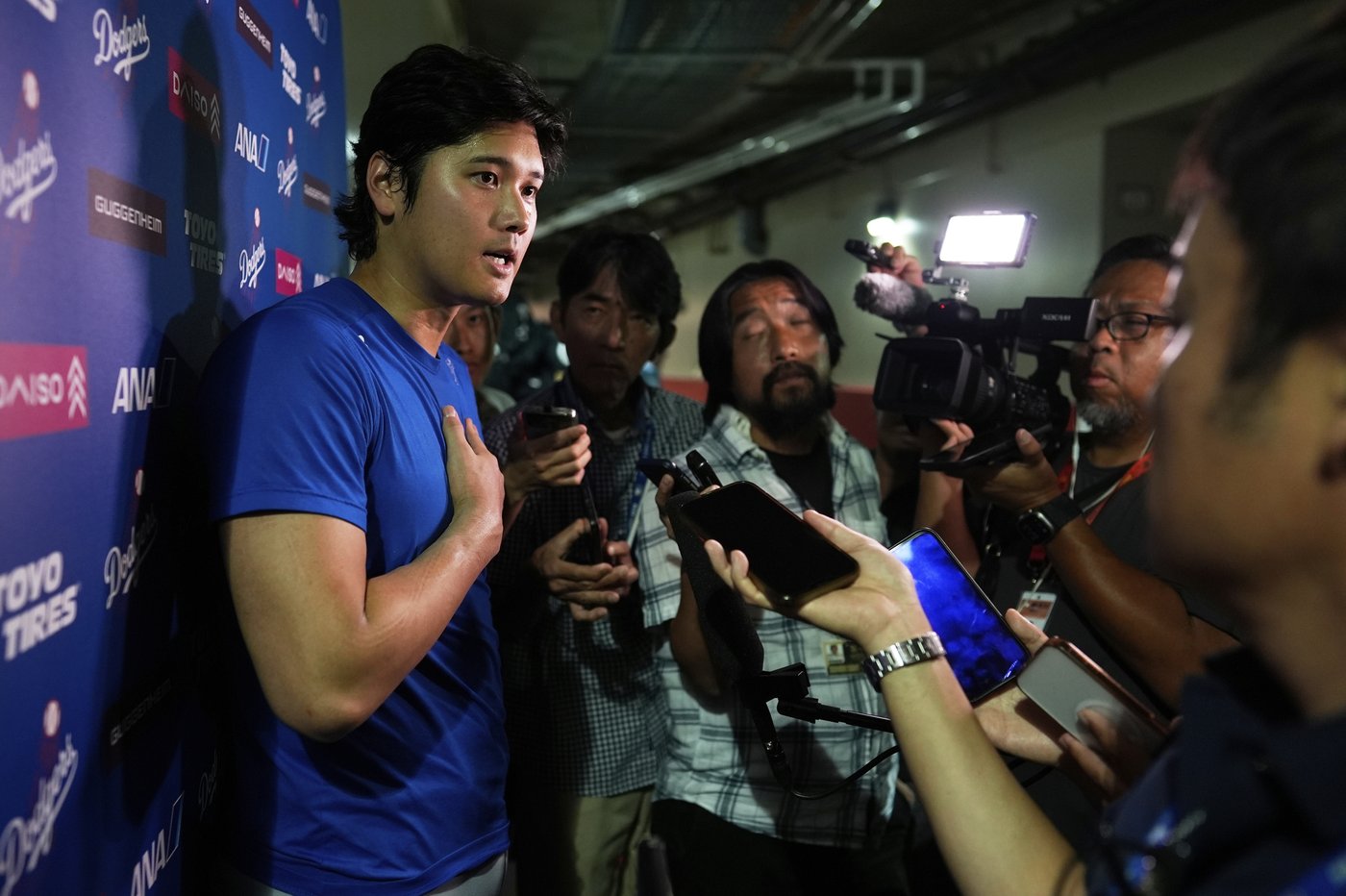 Shohei Ohtani leaves the mound with cramping vs. Reds but hopes to make next start | iNFOnews.ca