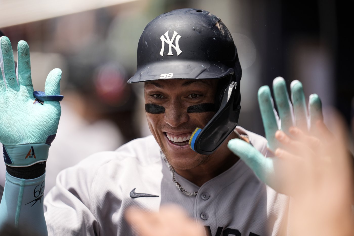 Aaron Judge ties A-Rod on Yankees' all-time home run list at 351 in win over Braves | iNFOnews.ca
