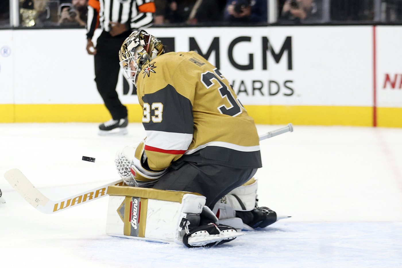 Howden and Barbashev score twice as the Golden Knights beat NHL-leading Jets 4-3 | iNFOnews.ca