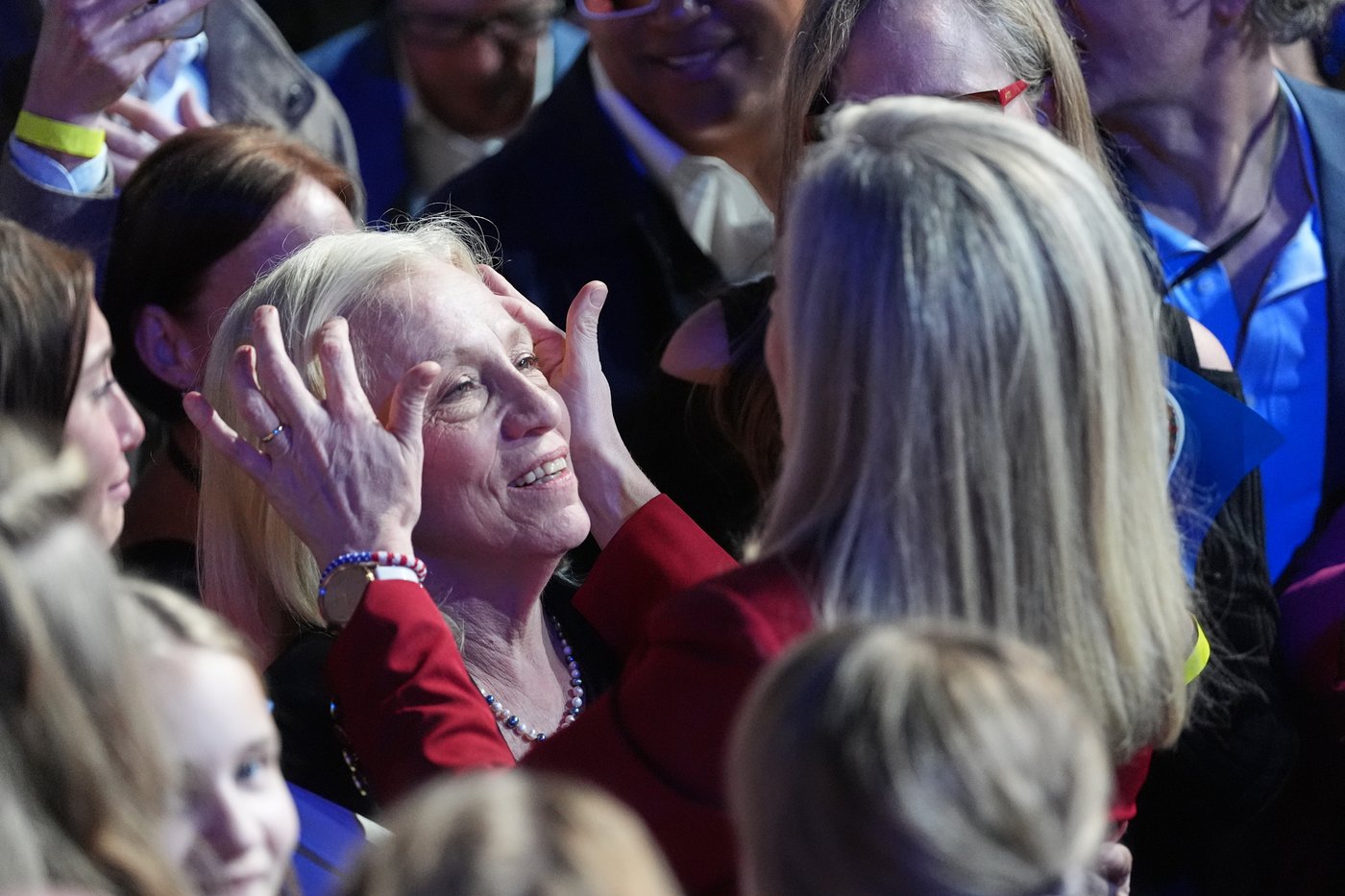 Abigail Spanberger elected Virginia governor in a historic first that boosts Democrats ahead of 2026 | iNFOnews.ca