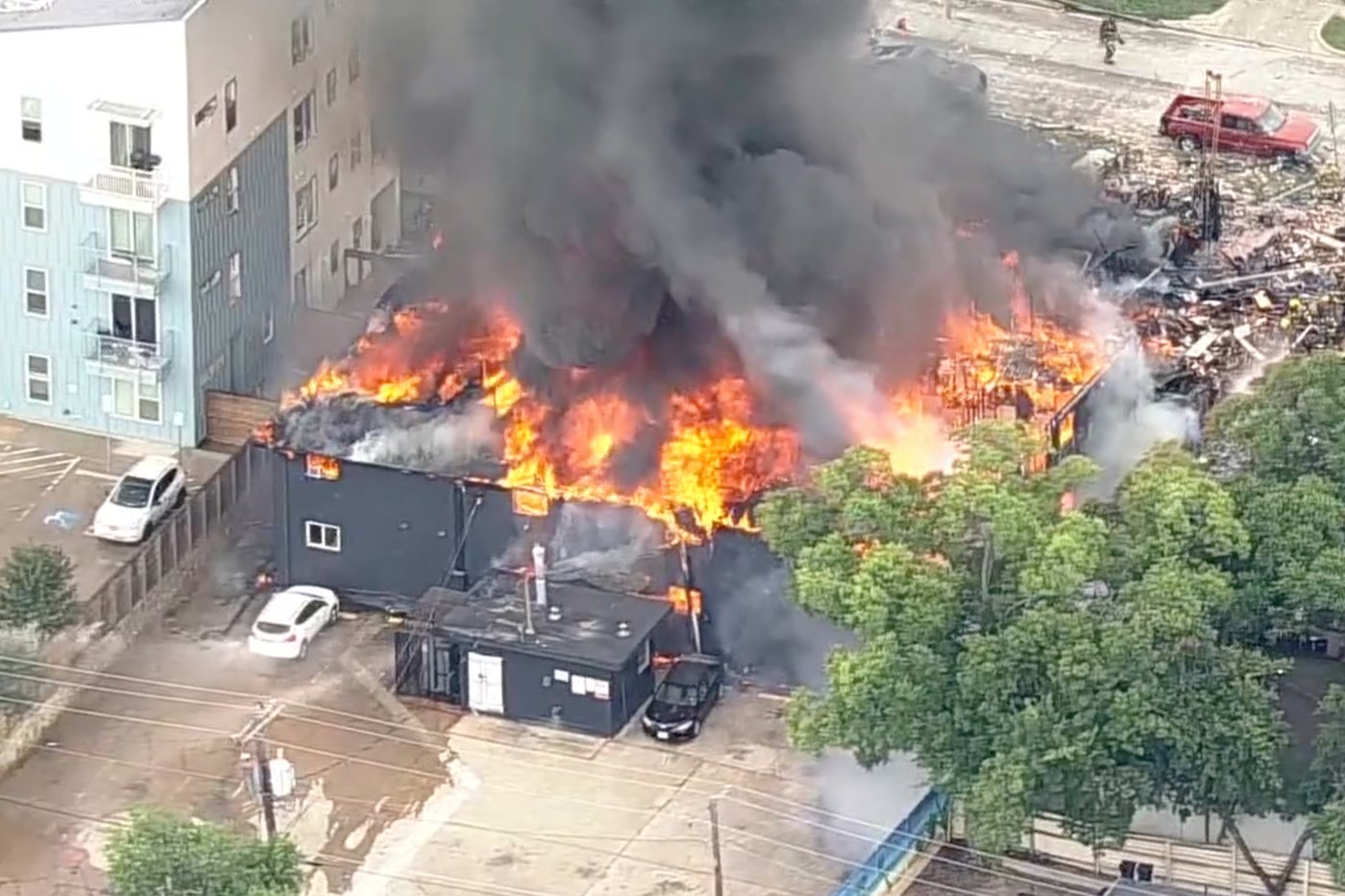 Explosion and fire at a Dallas apartment building kills at least 3 people, including a child | iNhome Explosion and fire at a Dallas apartment building kills at least 3 people, including a child | iNhome