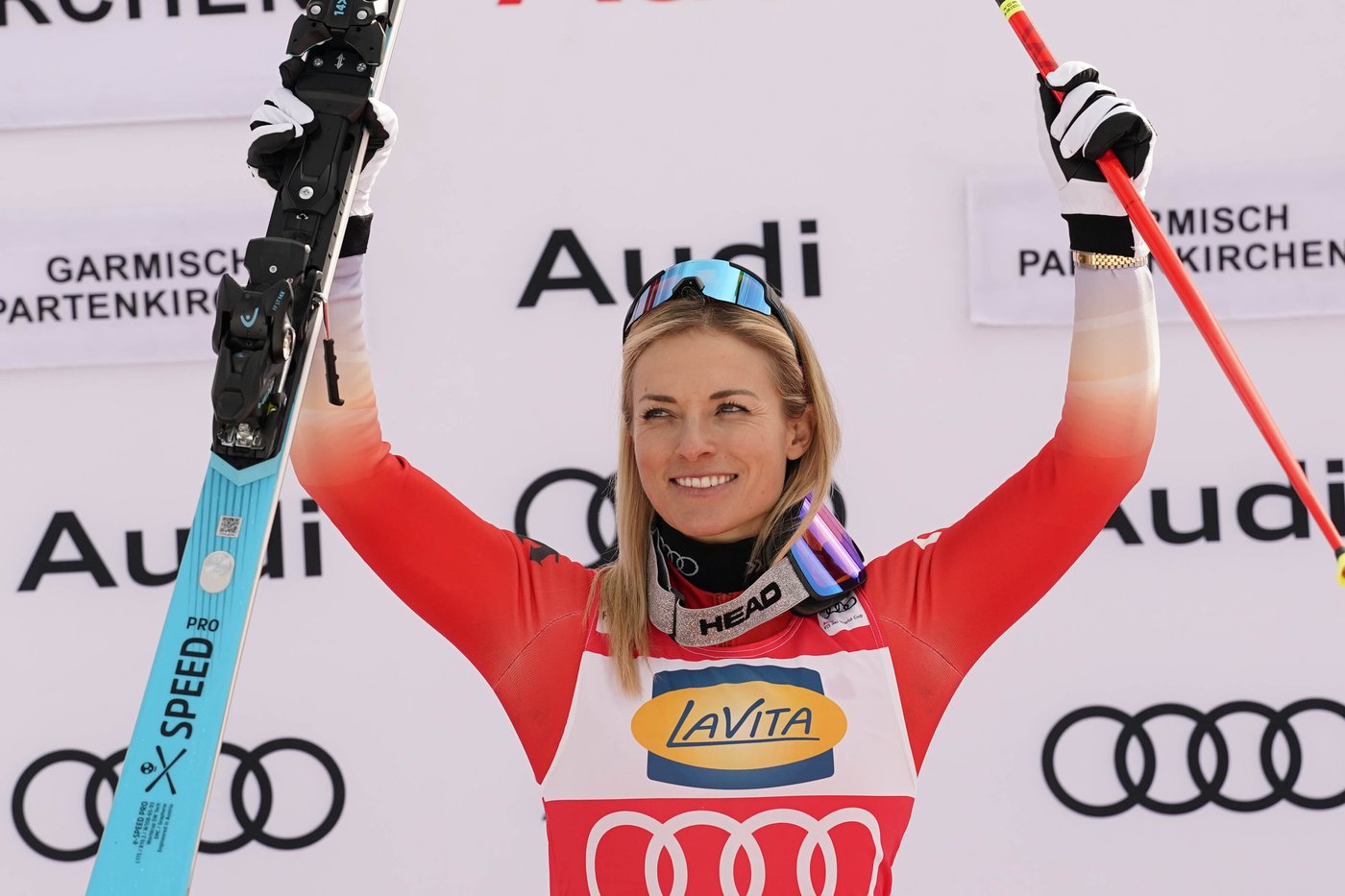 Swiss skier Lara Gut-Behrami gets 1st World Cup win of season. Lindsey Vonn finishes 13th | iNFOnews.ca