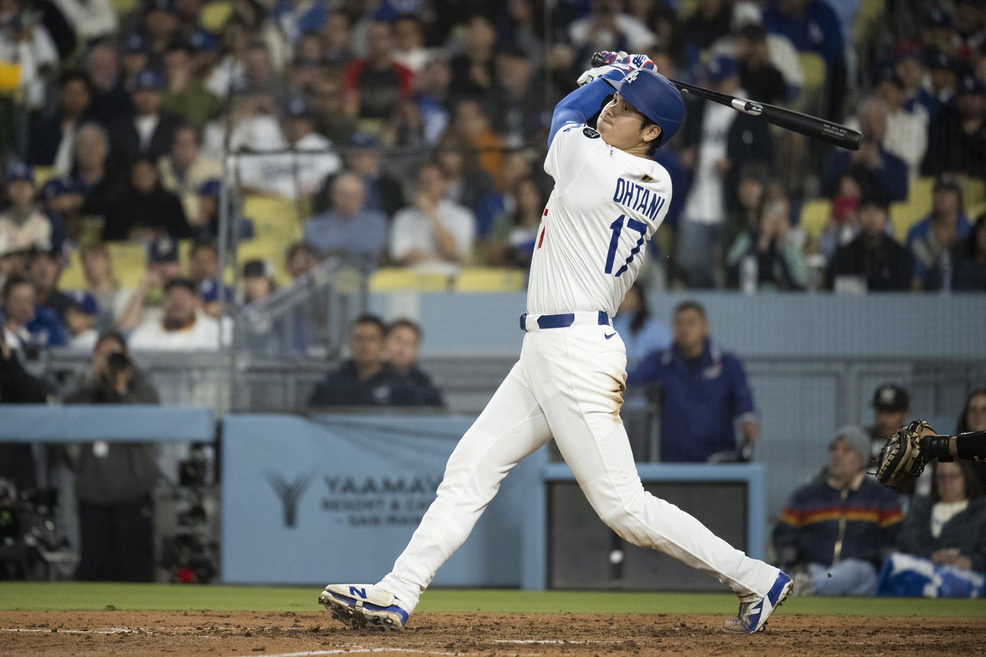 Shohei Ohtani's first home run since the birth of his daughter jump-starts Dodgers' 15-2 win | iNFOnews.ca