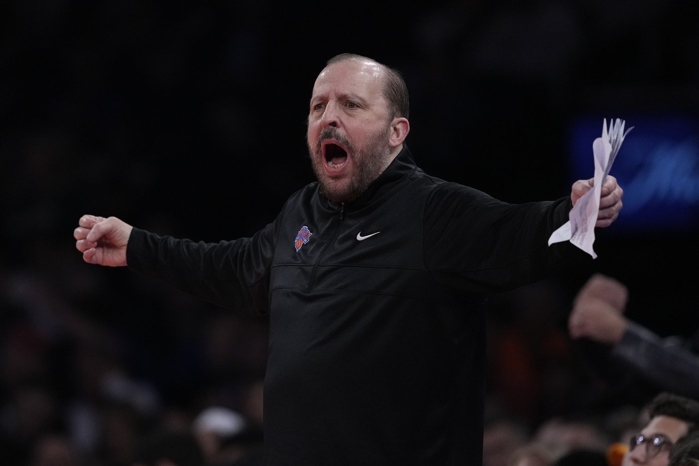 Hawks rally for a 108-100 victory over the Knicks and a trip to the NBA Cup semifinals | iNFOnews.ca Hawks rally for a 108-100 victory over the Knicks and a trip to the NBA Cup semifinals | iNFOnews.ca