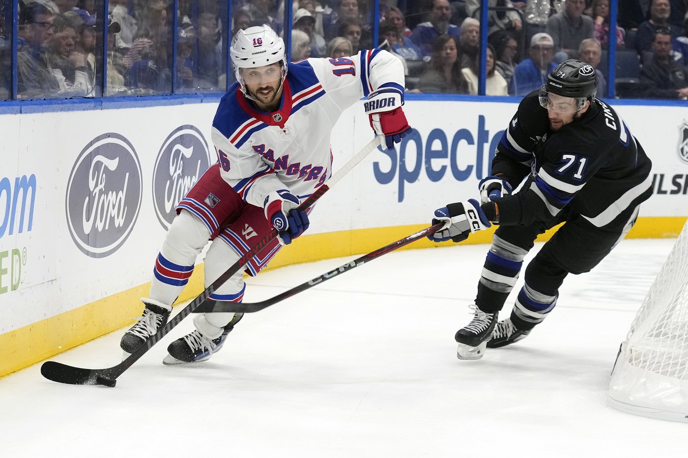 Point and Kucherov lead surging Lightning to 6-2 win over reeling Rangers | iNFOnews.ca Point and Kucherov lead surging Lightning to 6-2 win over reeling Rangers | iNFOnews.ca