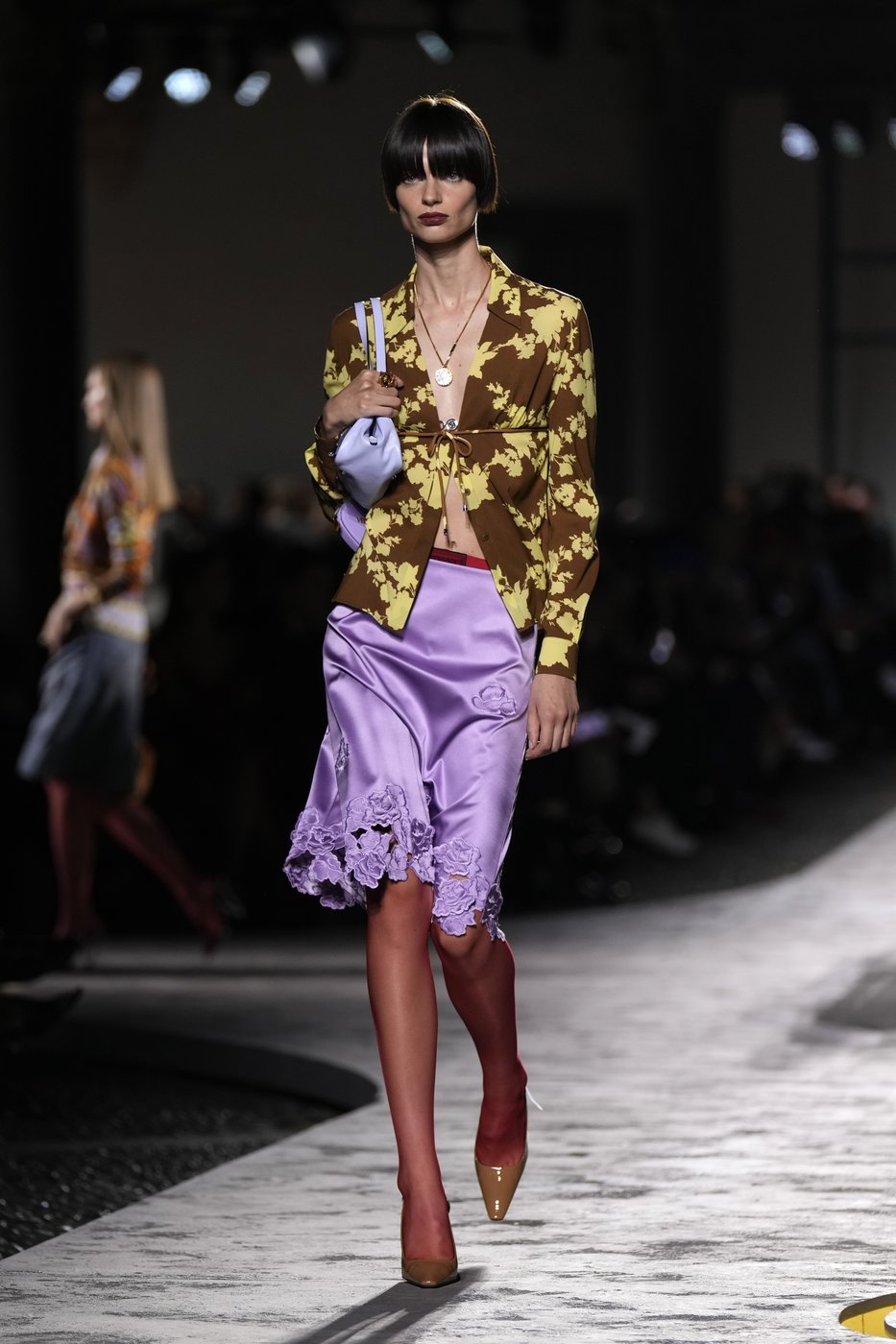 Gucci touts 'casual grandeur,' Tod's focuses on Artisanal Intelligence and Versace plays it safe | iNFOnews.ca Gucci touts 'casual grandeur,' Tod's focuses on Artisanal Intelligence and Versace plays it safe | iNFOnews.ca