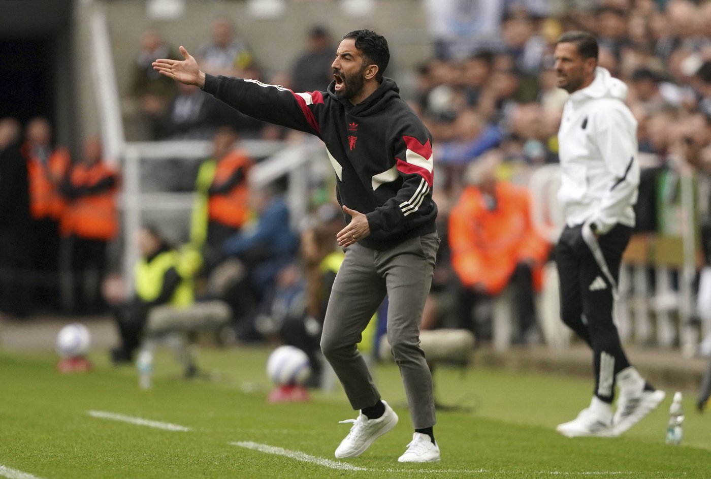 Man United loses to Newcastle and can't avoid a club low points tally in the Premier League | iNFOnews.ca