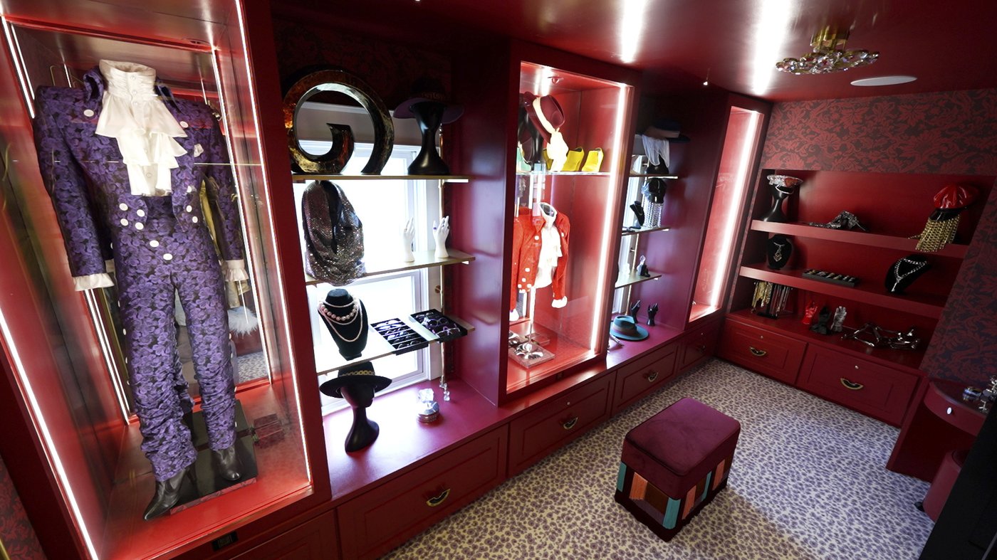 Prince fans can party overnight like it's 1999 with Airbnb rental of 'Purple Rain' house | iNFOnews.ca