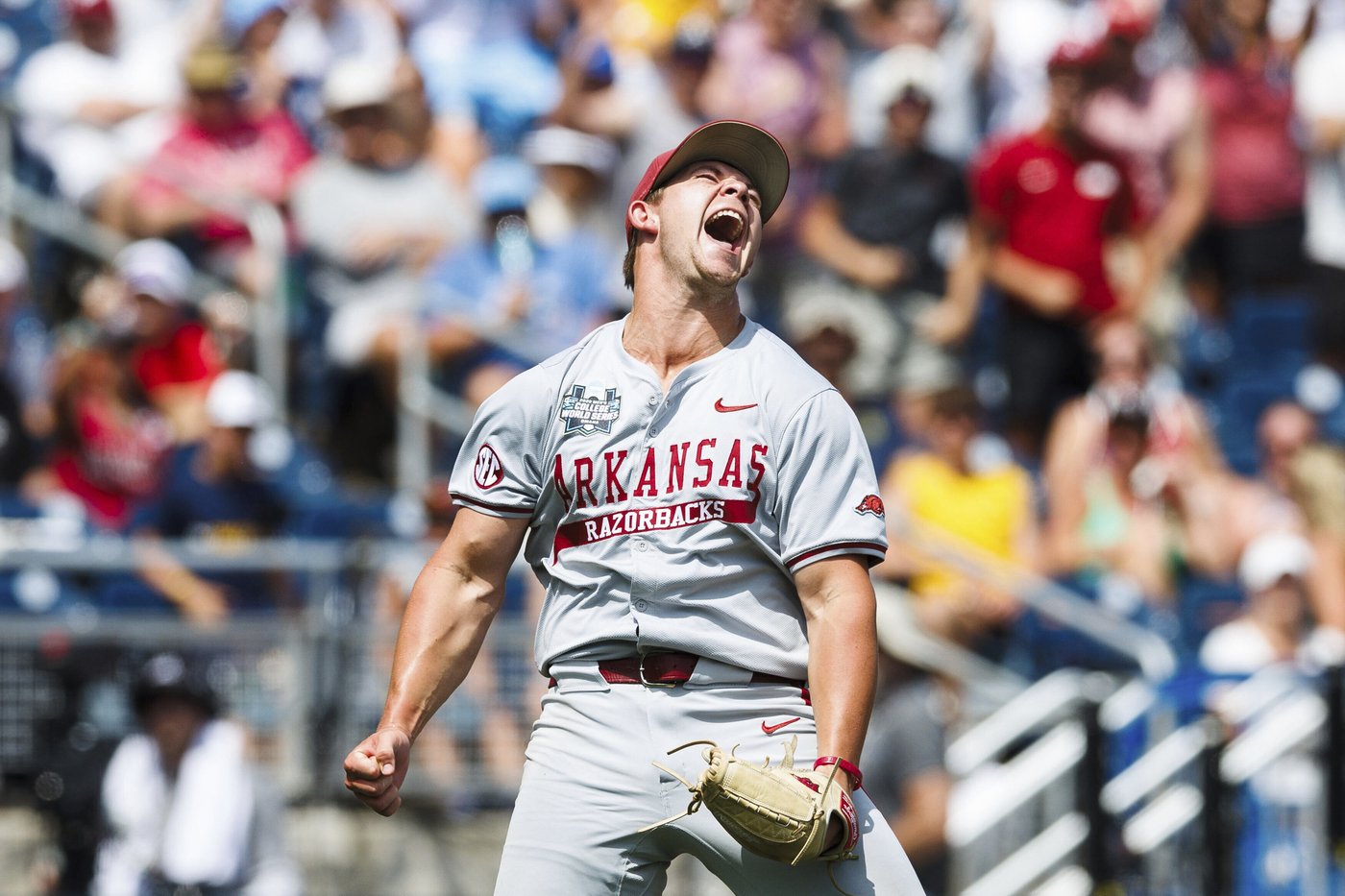 Arkansas’ Wood pitches third no-hitter in CWS history, gets 19 strikeouts against Murray State | iNFOnews.ca