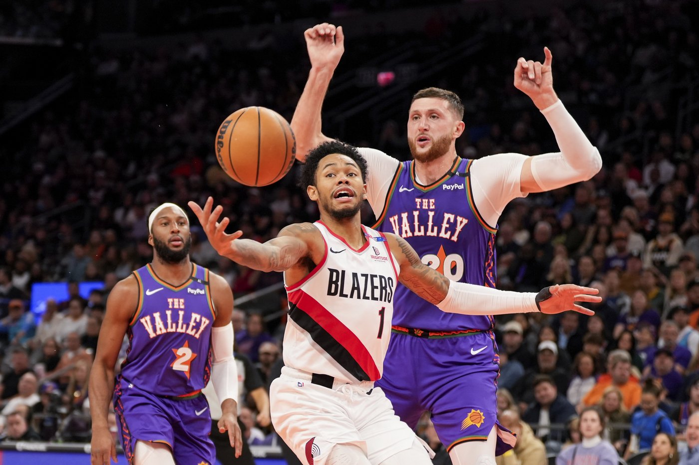 Suns send Trail Blazers to 6th straight loss with 116-109 victory | iNFOnews.ca Suns send Trail Blazers to 6th straight loss with 116-109 victory | iNFOnews.ca