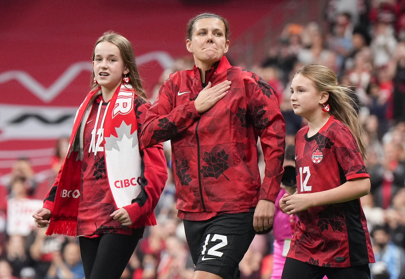 Canadian legend Christine Sinclair announces retirement from professional soccer | iNFOnews.ca