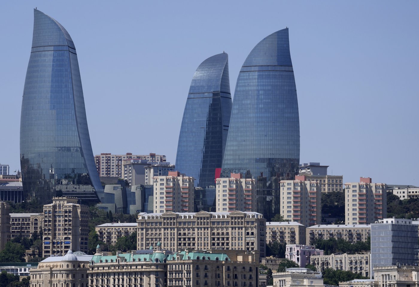 Azerbaijan detains 7 linked to a Russian media outlet as a rift between Baku and Moscow deepens | iNFOnews.ca