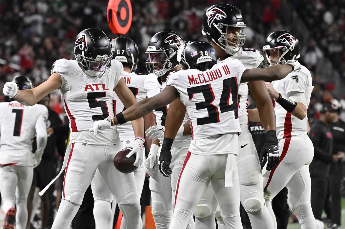 Cousins and Falcons do just enough to beat Raiders 15-9 and keep pace with Bucs in NFC South | iNFOnews.ca Cousins and Falcons do just enough to beat Raiders 15-9 and keep pace with Bucs in NFC South | iNFOnews.ca