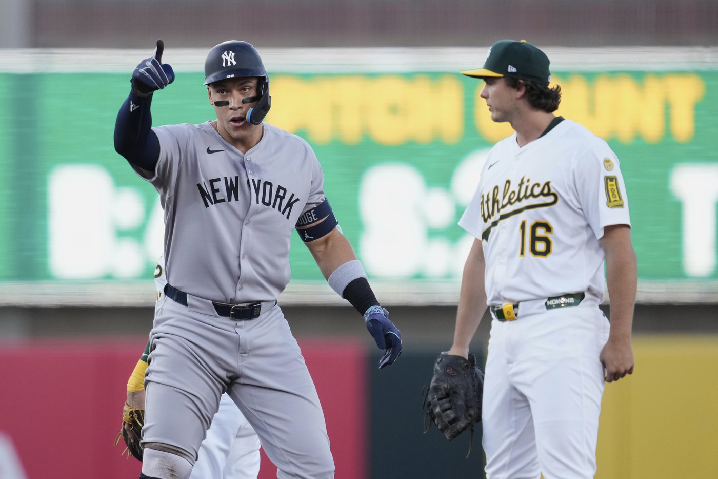 Jasson Dominguez hits 3 homers to lead the Yankees past the Athletics 10-2 | iNFOnews.ca