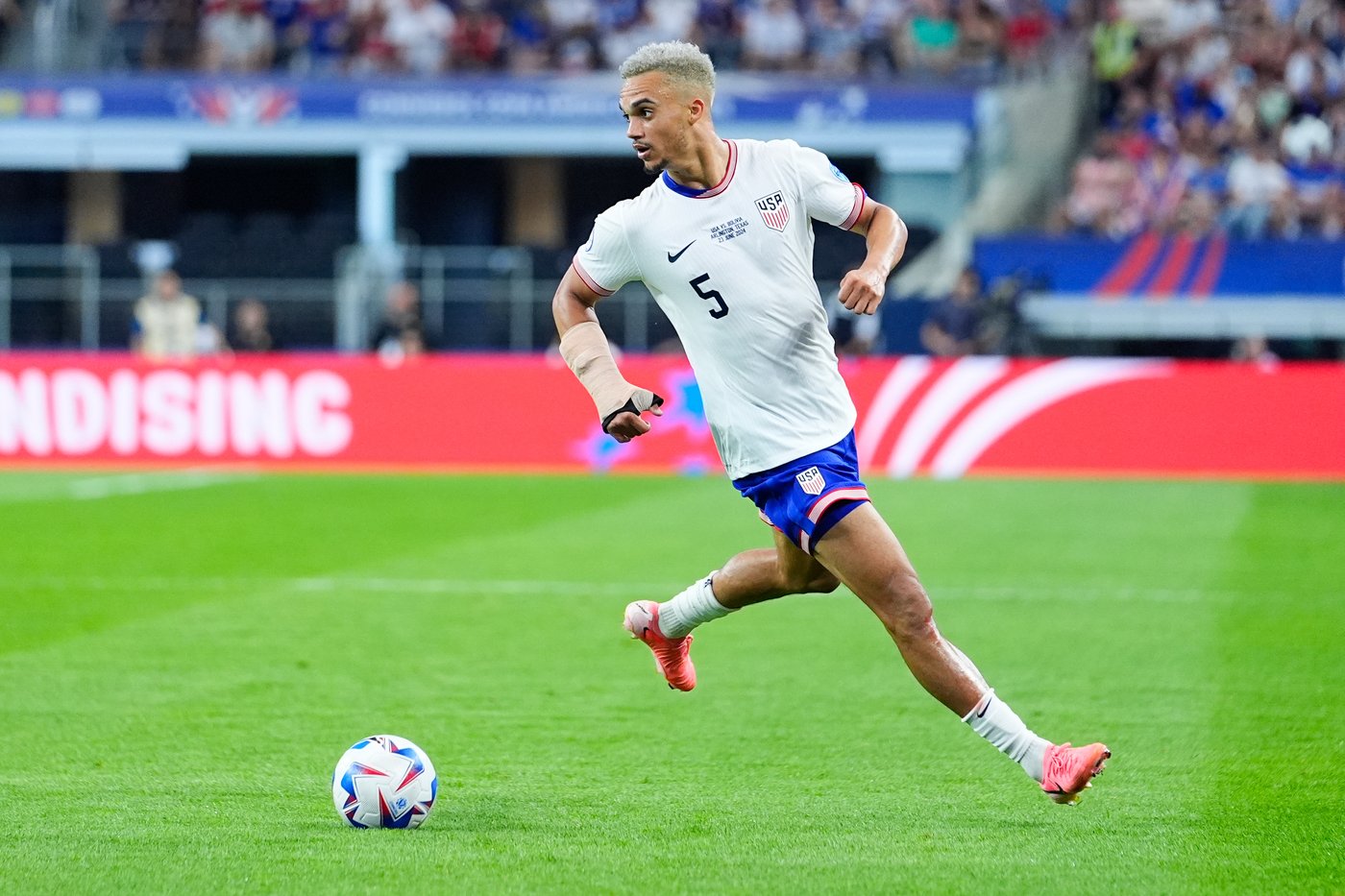 Antonee Robinson still not at full strength as he returns to US team for first time in 11 months | iNFOnews.ca Antonee Robinson still not at full strength as he returns to US team for first time in 11 months | iNFOnews.ca