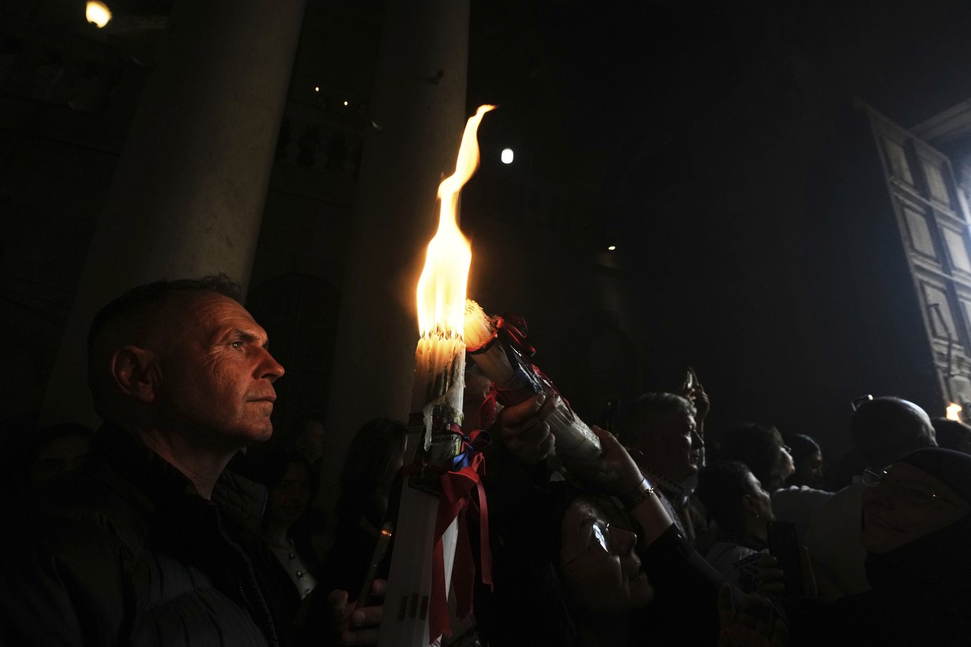 What's behind the visually stunning 'Holy Fire' ceremony in Jerusalem? | iNFOnews.ca